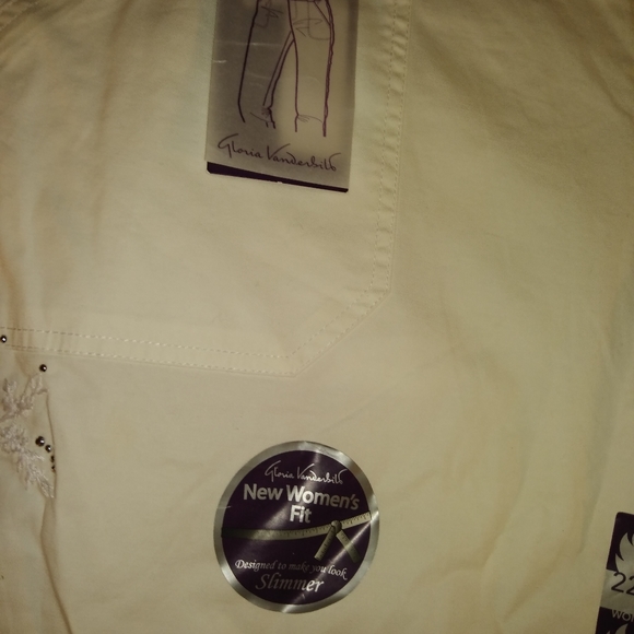 Gloria Vanderbilt plus size - Picture 4 of 7